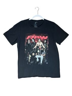 WWE RAW Wrestling T-Shirt Cult Classic Wyatt Family Shield Era Graphic Tee Sz L